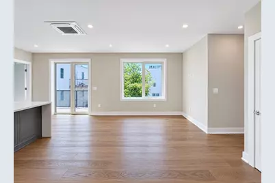 804 East 7th Street #307, Boston, MA 02127 - Photo 3