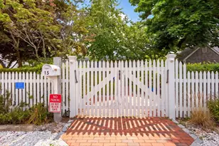 15 Cottage St, Provincetown, MA 02657 - Photo 27