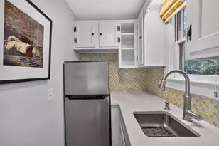 15 Cottage St, Provincetown, MA 02657 - Photo 17