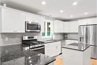 883 West Lowell Ave., Haverhill, MA 01832 - Photo 9