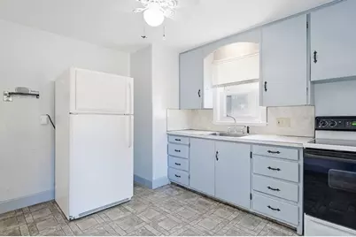 24 Grandview St, Northampton, MA 01062 - Photo 9