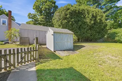 24 Grandview St, Northampton, MA 01062 - Photo 19