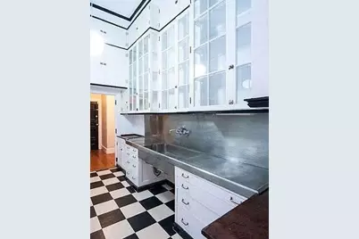 93 Beacon Street #5, Boston, MA 02108 - Photo 5