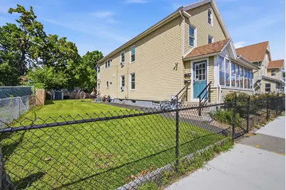 34 Ashley St, Springfield, MA 01105 - Photo 7