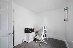 34 Ashley St, Springfield, MA 01105 - Photo 25