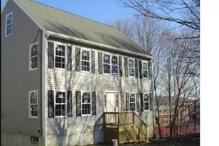 10 Arch Pl, Haverhill, MA 01832 - Photo 1