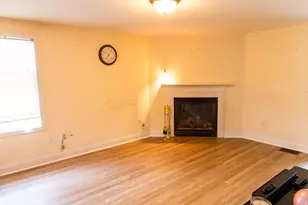 10 Arch Pl, Haverhill, MA 01832 - Photo 3