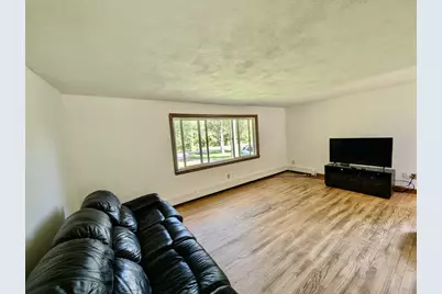 624 Granville Road, Westfield, MA 01085 - Photo 5