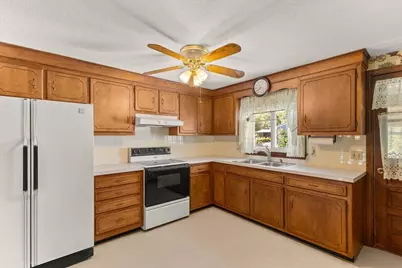 18 Wildwood Ave, Taunton, MA 02780 - Photo 19