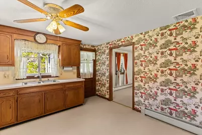 18 Wildwood Ave, Taunton, MA 02780 - Photo 21