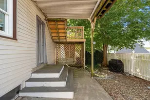 8 Brightside Ave, Gloucester, MA 01930 - Photo 25