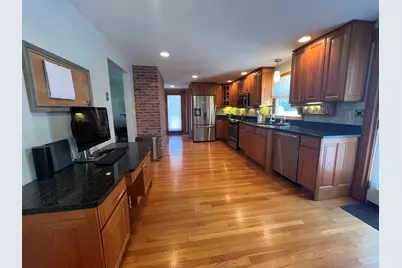 11 Phyllis Avenue, Burlington, MA 01803 - Photo 11