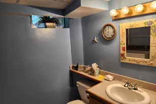 8 Nelson Park Dr, Worcester, MA 01605 - Photo 15