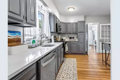 18 Franconia St, Boston, MA 02122 - Photo 9