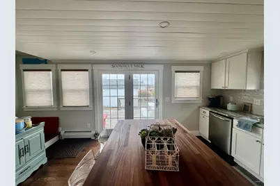 82 Raymond St, Fairhaven, MA 02719 - Photo 13