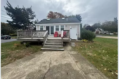 82 Raymond St, Fairhaven, MA 02719 - Photo 11