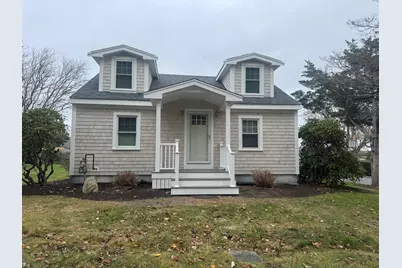 82 Raymond St, Fairhaven, MA 02719 - Photo 3
