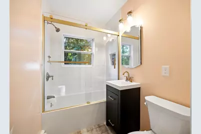 114 Quaboag St, Warren, MA 01083 - Photo 19