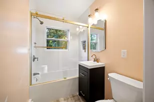 114 Quaboag St, Warren, MA 01083 - Photo 19