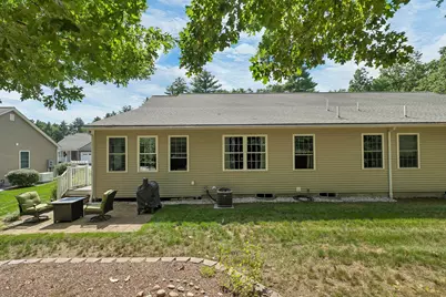 7 Benning St #A, Amherst, NH 03031 - Photo 5