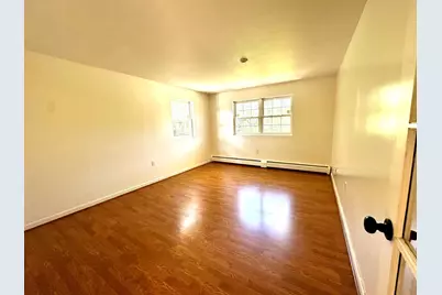 45 Edgelawn Avenue #6, North Andover, MA 01845 - Photo 7