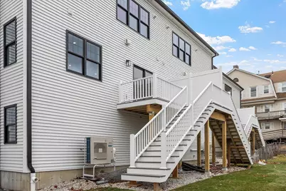 10 Windsor St #E, Worcester, MA 01605 - Photo 35