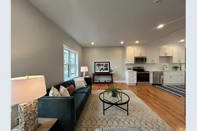 10 Windsor St #E, Worcester, MA 01605 - Photo 9