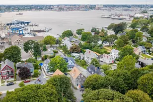 33 Green St, Fairhaven, MA 02719 - Photo 3
