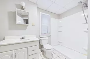 33 Green St, Fairhaven, MA 02719 - Photo 5