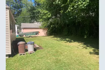 17 Clive St, Worcester, MA 01603 - Photo 9