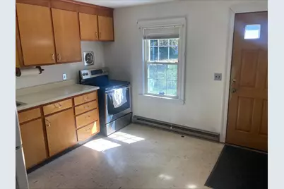 17 Clive St, Worcester, MA 01603 - Photo 11