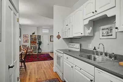 10 A Graves Ave #A, Northampton, MA 01060 - Photo 7