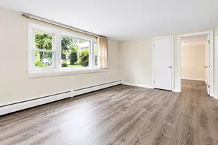 91 Elm St, Uxbridge, MA 01569 - Photo 7