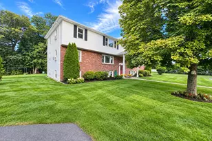 91 Elm St, Uxbridge, MA 01569 - Photo 3