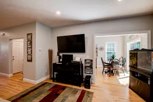 658 Massachusetts Ave, Lunenburg, MA 01462 - Photo 9