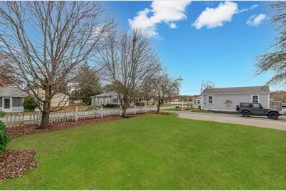 44 Oakdale Ave, Marion, MA 02738 - Photo 11