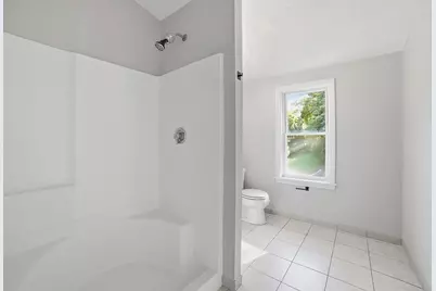 200 North Quinsigamond St, Shrewsbury, MA 01545 - Photo 23