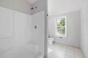 200 North Quinsigamond St, Shrewsbury, MA 01545 - Photo 23