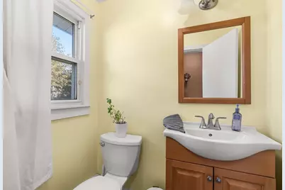 25 Belli Ave, Fitchburg, MA 01420 - Photo 13