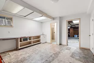 25 Belli Ave, Fitchburg, MA 01420 - Photo 19