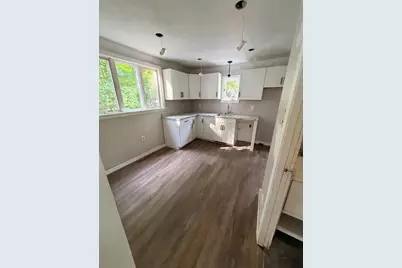 600 Market St #1, Rockland, MA 02370 - Photo 3