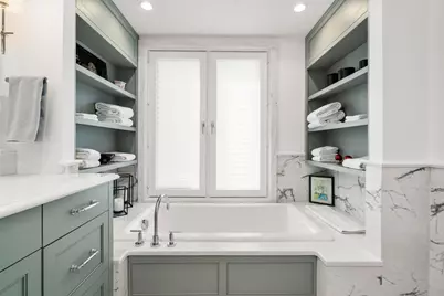 20 Rowes Wharf #701, Boston, MA 02110 - Photo 23