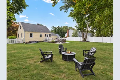 10 Suffolk Rd, Sharon, MA 02067 - Photo 33