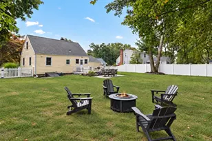 10 Suffolk Rd, Sharon, MA 02067 - Photo 33