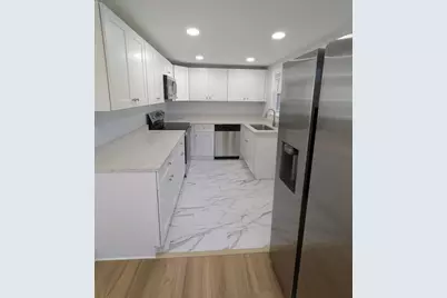 58 Washington St, Stoneham, MA 02180 - Photo 3
