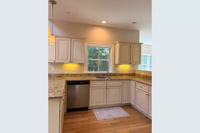 38 Hathaway Pond Cir #38, Rochester, MA 02770 - Photo 7