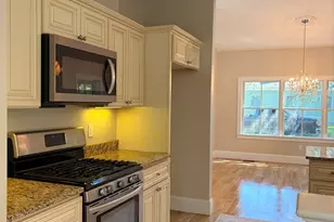 38 Hathaway Pond Cir, Rochester, MA 02770 - Photo 9