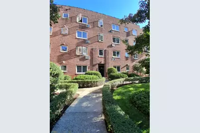 30 Saint Paul St #5, Brookline, MA 02446 - Photo 1