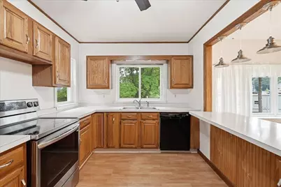 15 Walnut St, West Bridgewater, MA 02379 - Photo 5