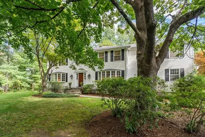 10 Circle Dr, Dover, MA 02030 - Photo 3